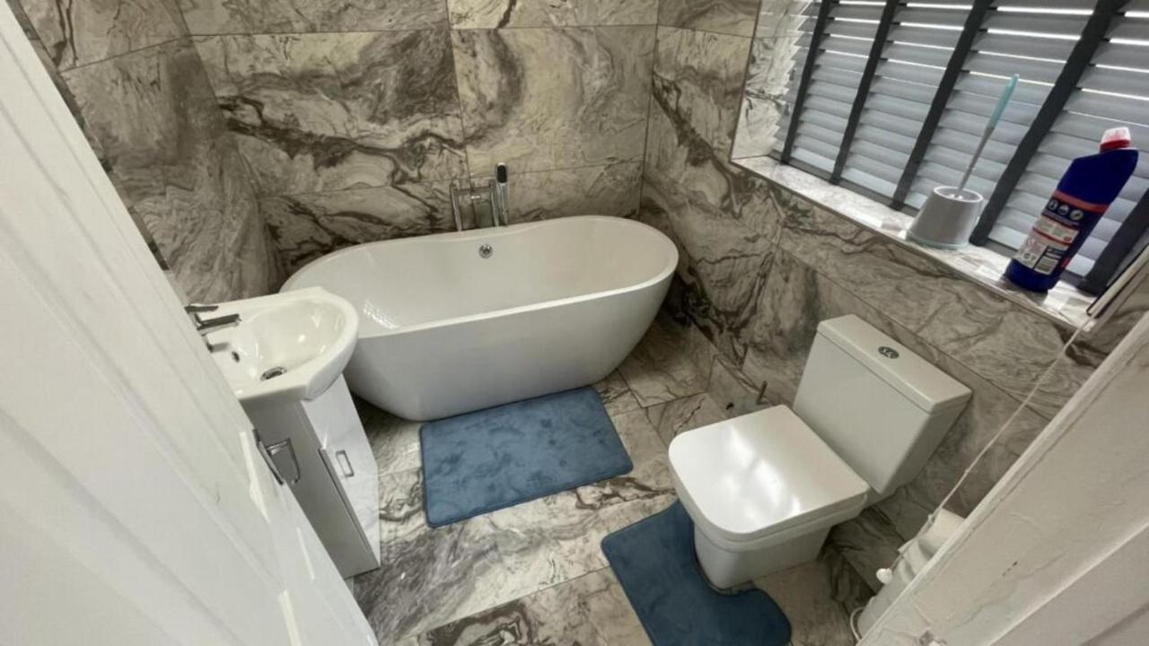 House Located Centrally For Up To 8 Guests Scarborough Extérieur photo